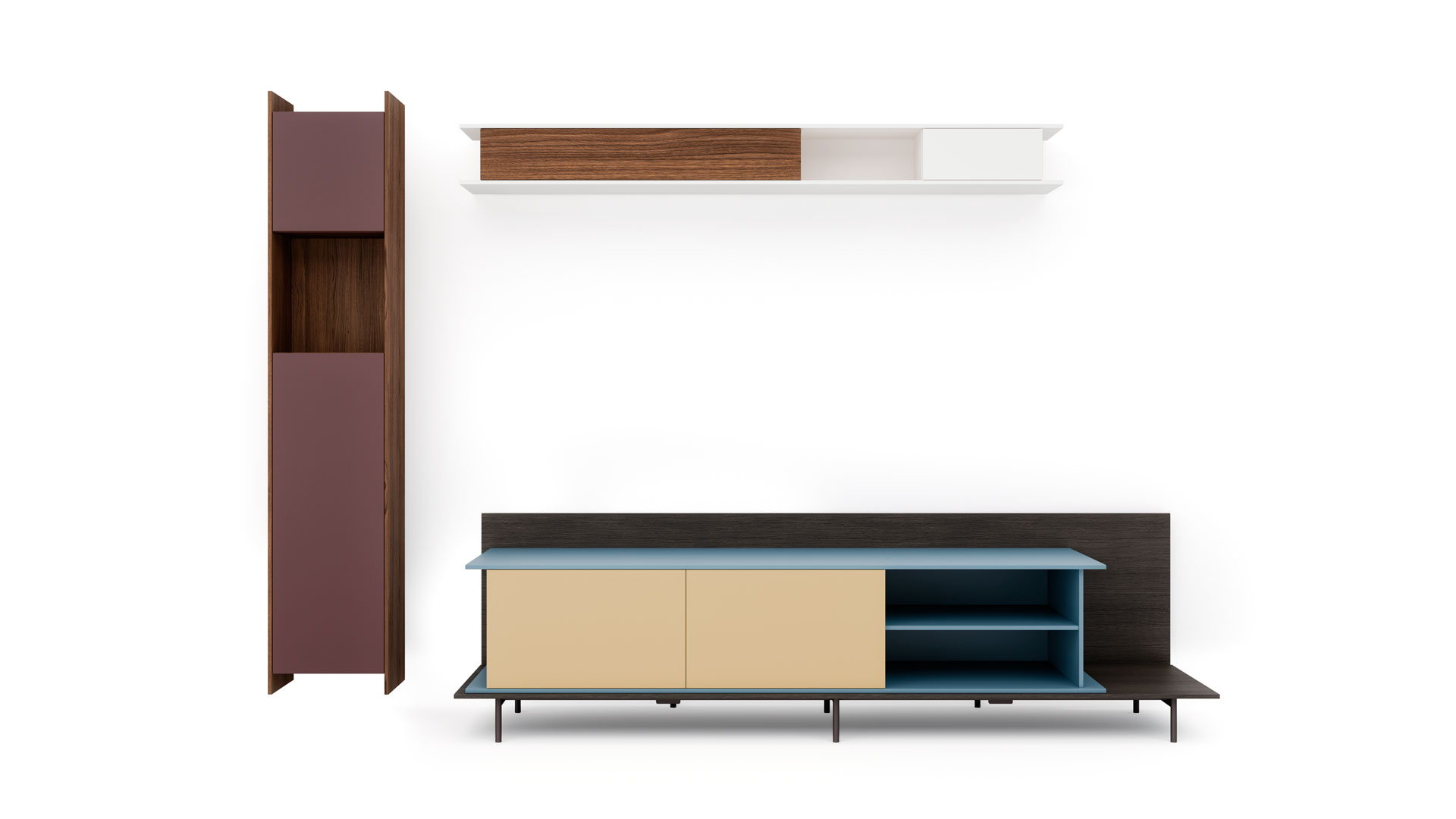 Una composizione di mobili moderni e minimalisti è disposta su uno sfondo bianco puro. A sinistra, un mobile verticale alto e stretto di colore marrone-violaceo scuro con vani aperti e chiusi. Al centro, una mensola orizzontale in legno chiaro con un ripiano bianco e un cassetto marrone scuro, affiancata da un piccolo vano bianco. In basso a destra, un mobile orizzontale lungo, di colore blu scuro con due ante beige chiaro e due vani aperti blu, è sostenuto da gambe sottili e affiancato da un pannello verticale in legno scuro.